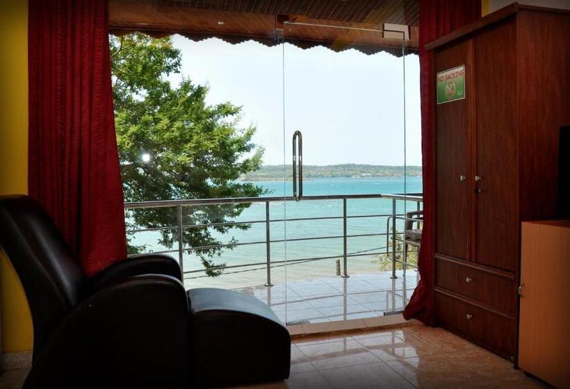Номер Deluxe Вид на Море Боковой, Villa