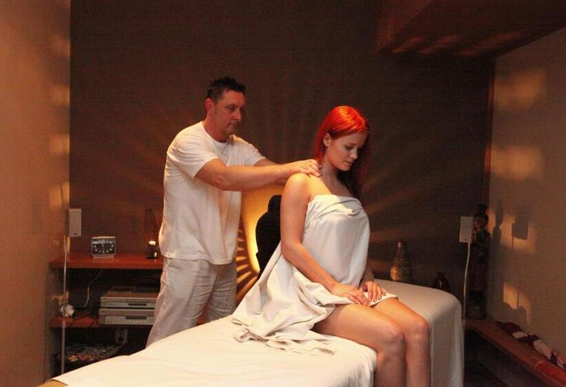 اتاق استاندارد یک نفره, Wellness Hotel Staré Město