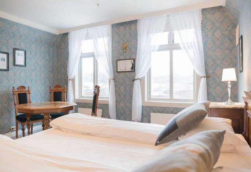 Номер Deluxe, Gloppen Hotell   By Classic Norway Hotels