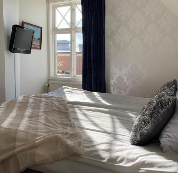 Habitación Estándar, Grenna Hotell