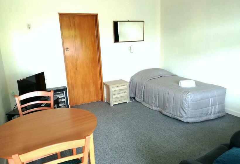 침실 1개 아파트, 45 On Avenal Motel