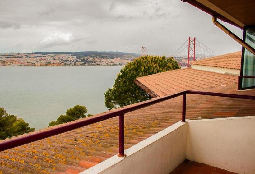 Cama en Habitación Compartida, Hi Almada  Pousada De Juventude