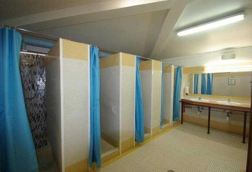 家庭房间共用浴室, Hi Almada  Pousada De Juventude