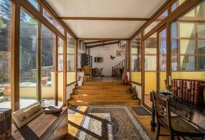 ガーデンビュースーペリアールーム, Guest House Villa Dos Poetas