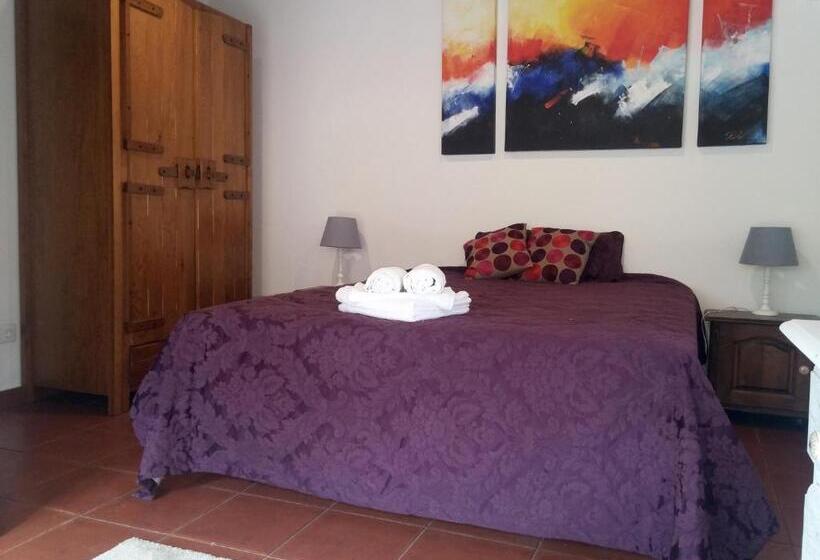 Студио Стандарт с Террасой, Guest House Villa Dos Poetas