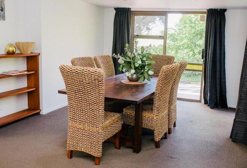 Дом 4 Спальни, Te Mata Views Resort