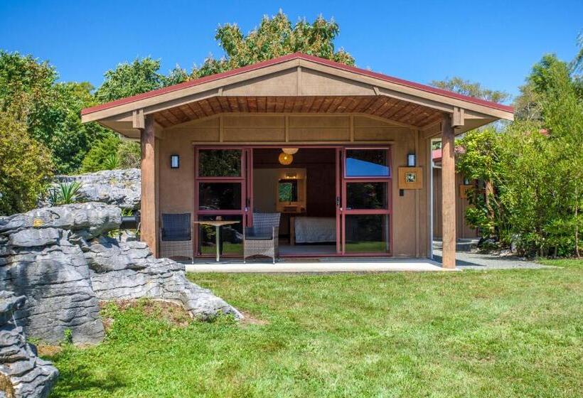 Шале 1 Спальня, The Rocks Chalets