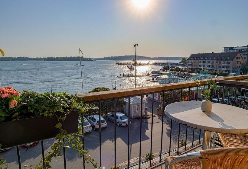 Номер Стандарт Вид на Море с Балконом, Waxholms Hotell