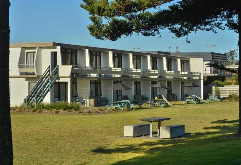Апартаменты Deluxe 1 Спальня, Whispering Sands Beachfront Motel