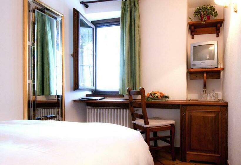 Номер Стандарт Индивидуальный, Albergo Ristorante Della Posta