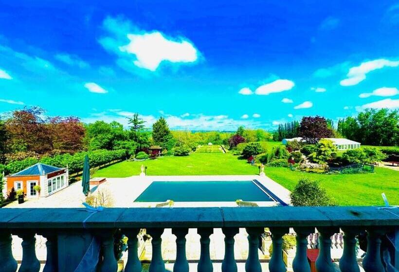 Номер Стандарт с Балконом, Chigwell Mansion