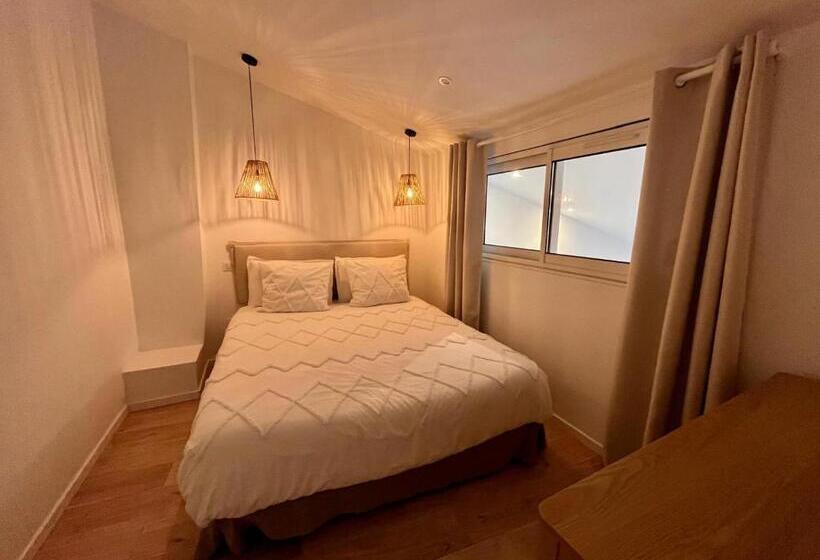 Номер Стандарт с Террасой, Guesthouse Les Maurins