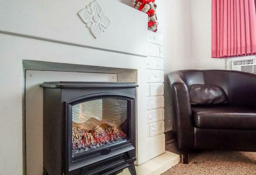 Номер Deluxe Кровать Кинг, Gables Motel