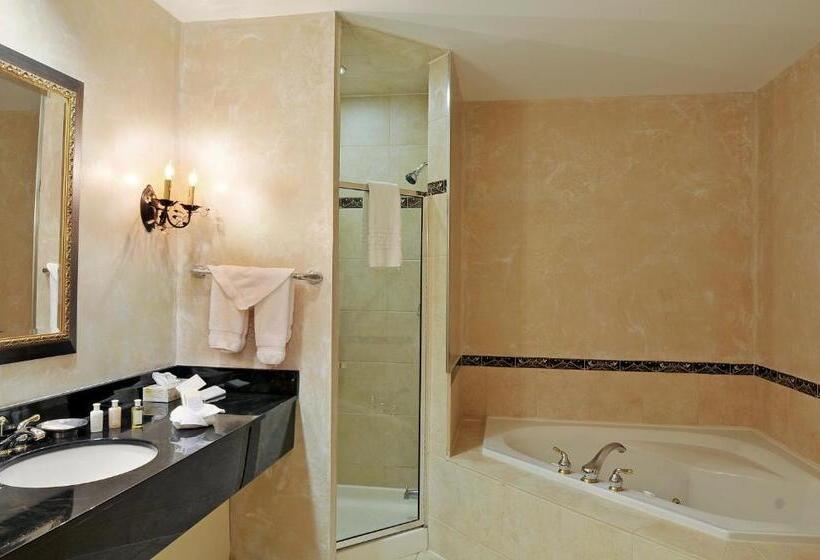 Superior room with lake view, Eganridge Resort, Golf Club & Spa