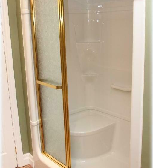 스위트, Grey Rose Suites