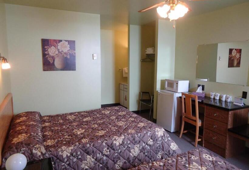 Четырехместный Номер Стандарт, Hôtel Motel Le Pharillon