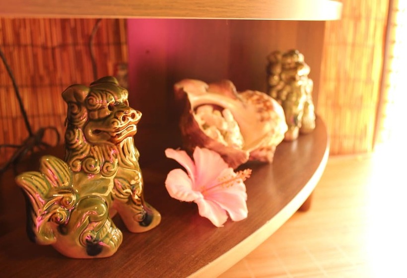 Семейный Номер, Okinawa Minshuku Kariyushi