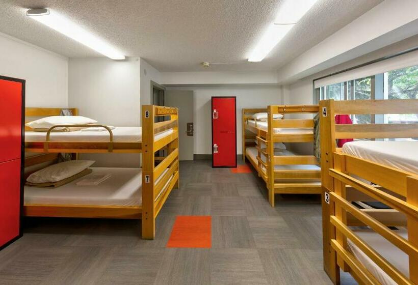 Кровать в Общей Комнате, Hi Edmonton   Hostel
