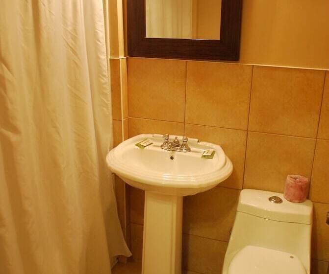 Номер Стандарт, Chomedey Inn