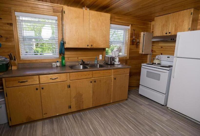 کلبه ییلاقی, North Rustico Motel & Cottages