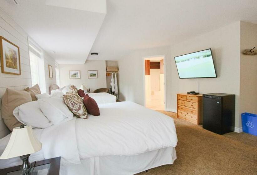 Номер Стандарт Вид на Сад, The Inn At The Ninth Hole Bed & Breakfast