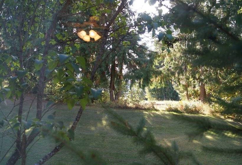 Номер Deluxe Вид на Сад, The Inn At The Ninth Hole Bed & Breakfast