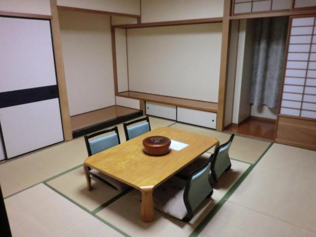 Четырехместный Номер Стандарт, Hiroshima International Youth House Jms Aster Plaza