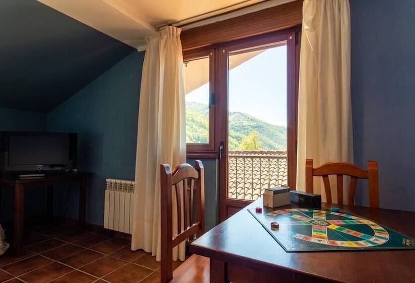 غرفة قياسية فردية, Peña Pandos