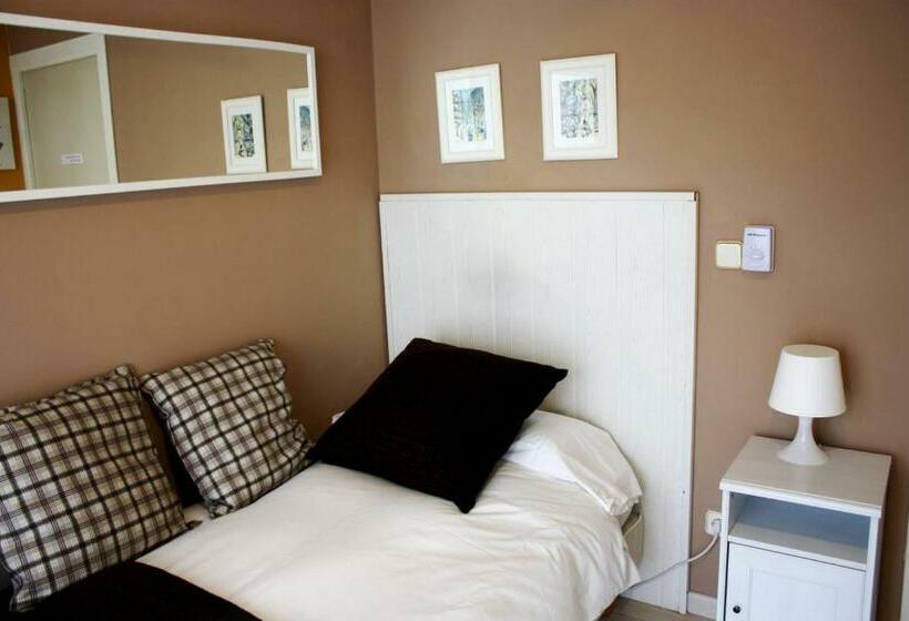 标准单人间共用浴室, B&b Inés