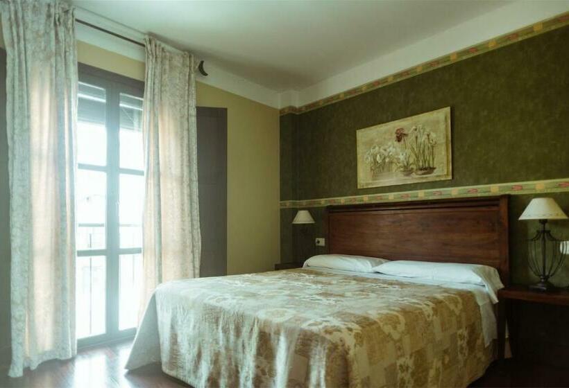Полулюкс, El Tiempo Recobrado   Hotel De Silencio Y Relax