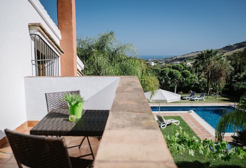 Люкс Вид на Горы, La Perla De Frigiliana Bed & Breakfast Deluxe