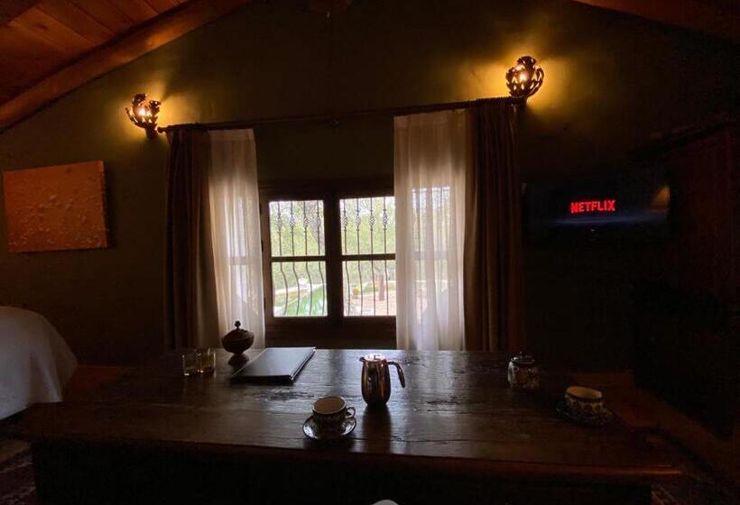 キングサイズベッドのデラックスルーム, Valle Del Arroyo Casas Rurales  Bed & Breakfast