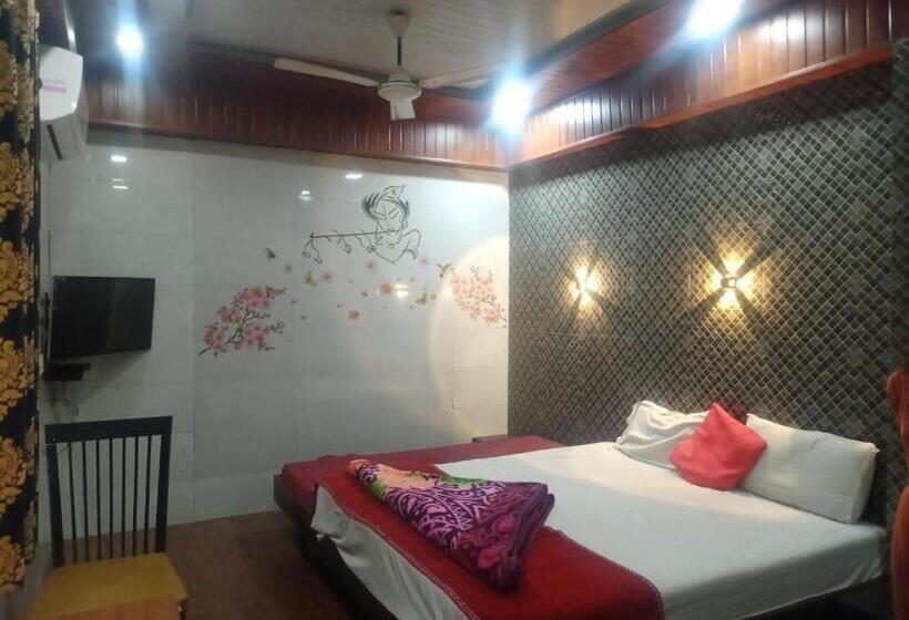 Номер Deluxe, Geetanjali St Bus Stand Panvel