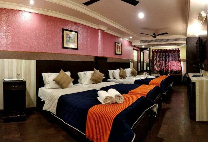 豪华家庭房间, Nala Residency