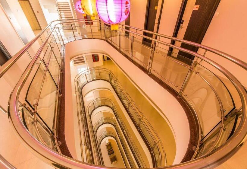 Люкс с Балконом, Plazza Hotel , Trichy