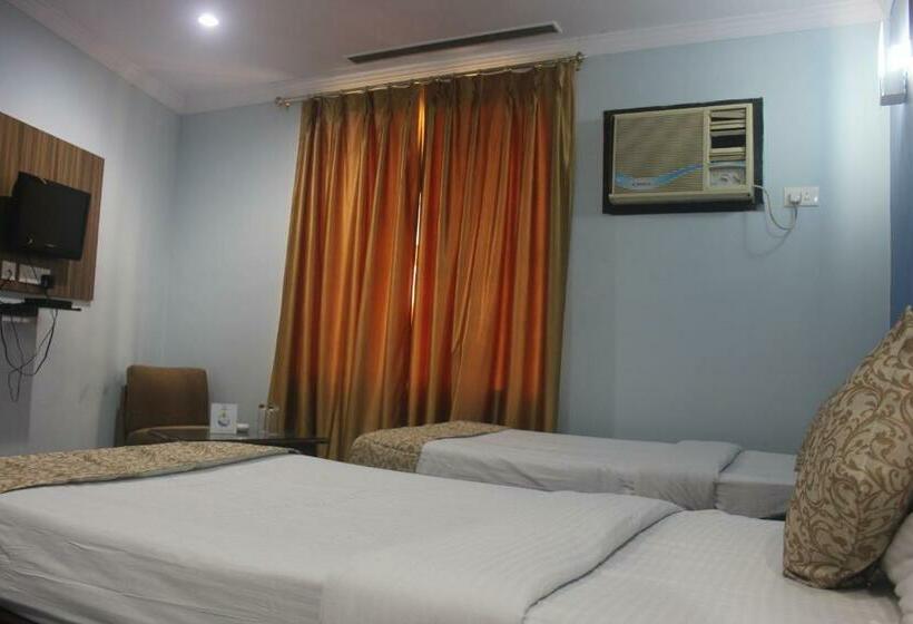 Номер Deluxe Одноместный, The Blue Lagoon Hotel Premium