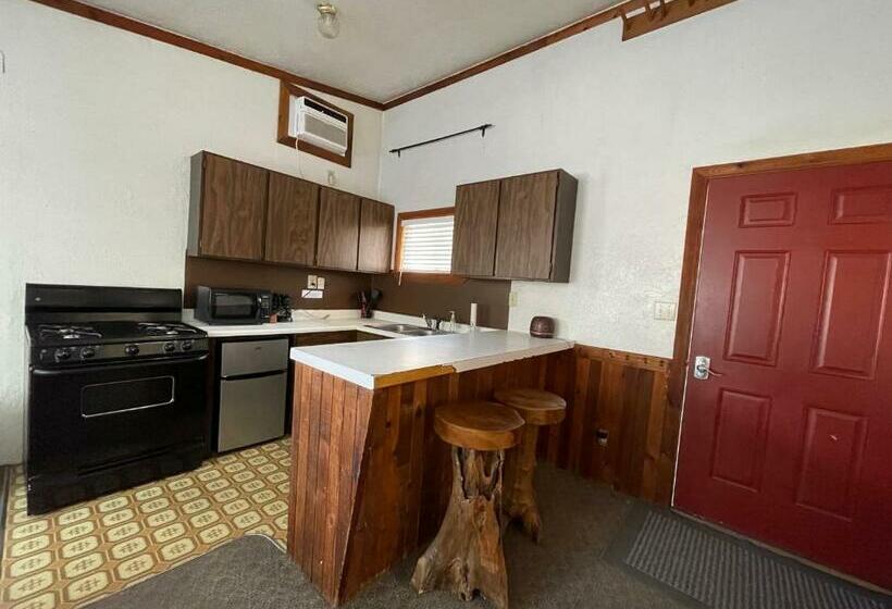 Люкс, Adventures Vacation Rentals