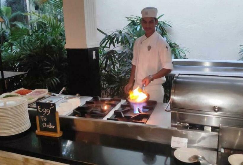 Студия Стандарт, Hard Rock Hotel Goa Calangute