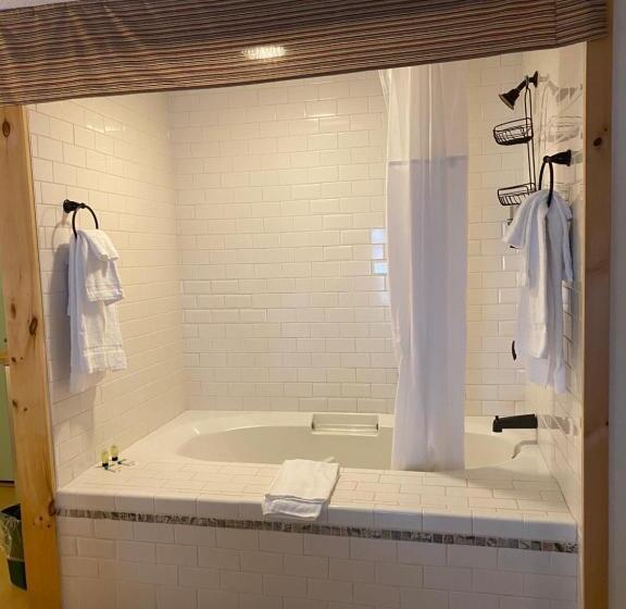 Номер Deluxe Кровать Кинг, Bromley View Inn