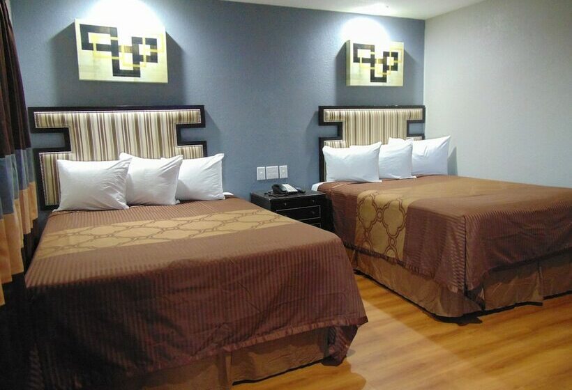 带2个双人床的标准工作室, Budget Inn Lake Oroville