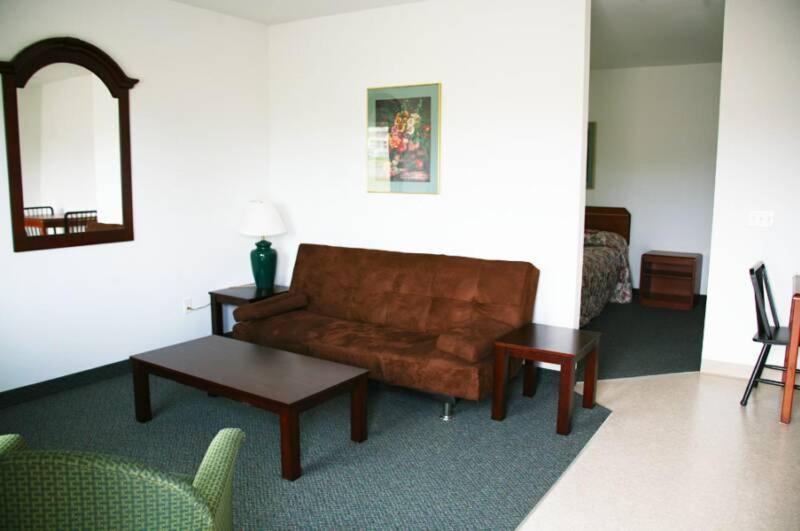 스위트, Ponderosa Motel