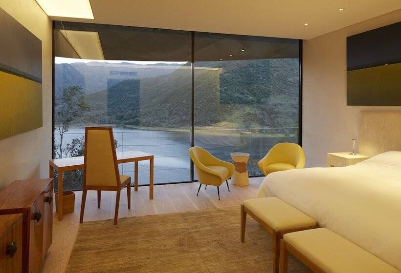سوییت, Vik Chile