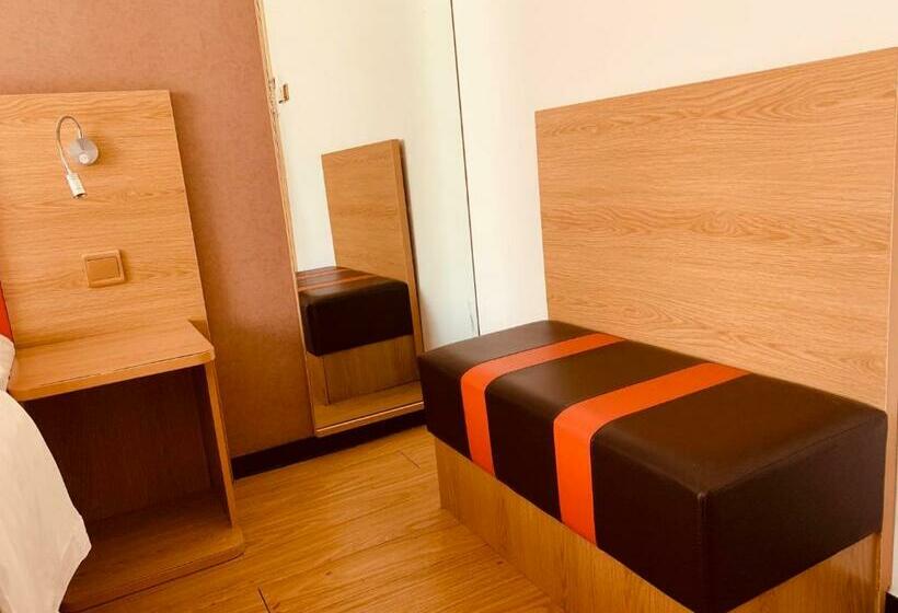 Номер бизнес-класса, 7 Days Inn Nanjing Re He South Road Nan Yi Street Branch