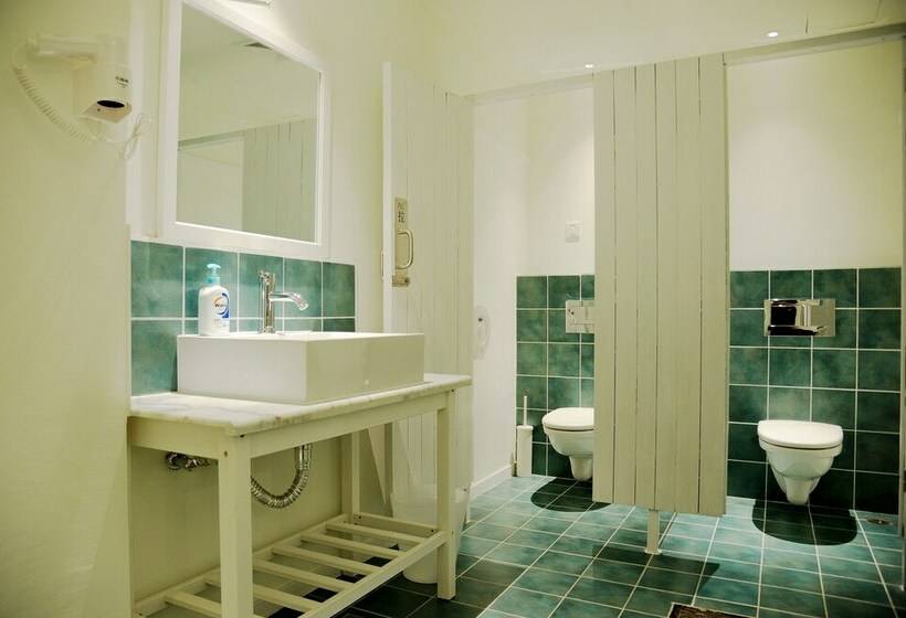 اتاق استاندارد, Peking Station Youth Hostel