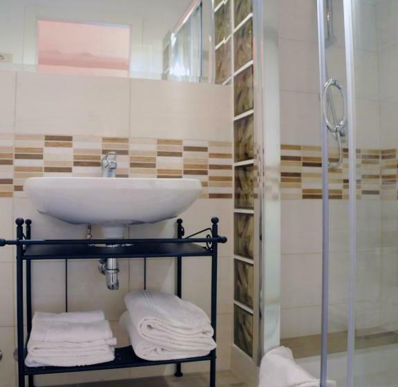 اتاق استاندارد, Circus Maximus B&b