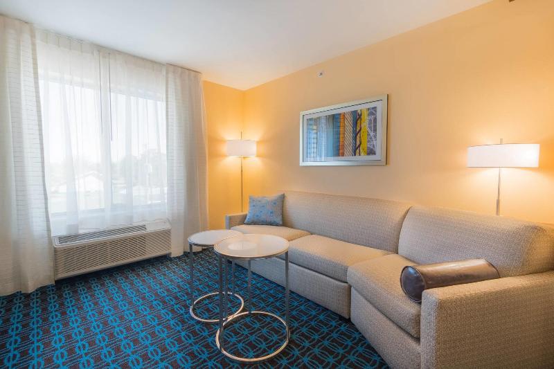 스위트 킹사이즈 침대, Fairfield Inn & Suites By Marriott Gaylord