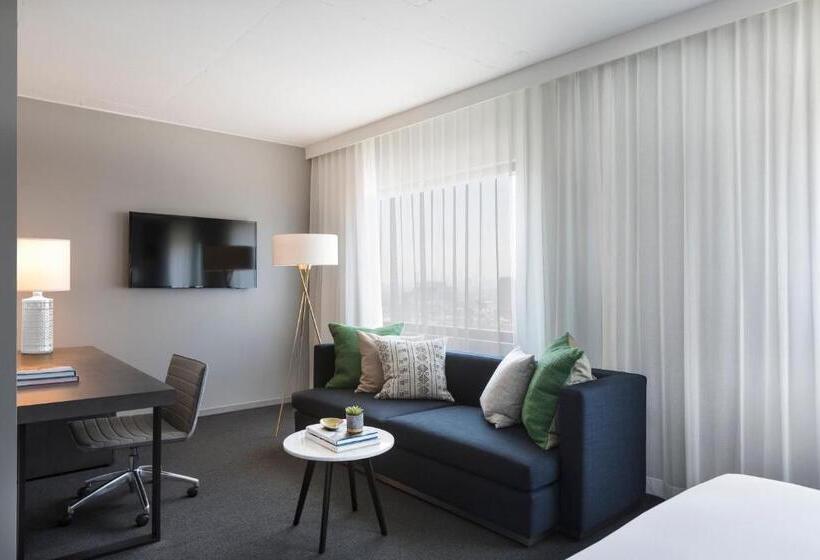带大床的套房, Kimpton Everly Hotel Hollywood, An Ihg