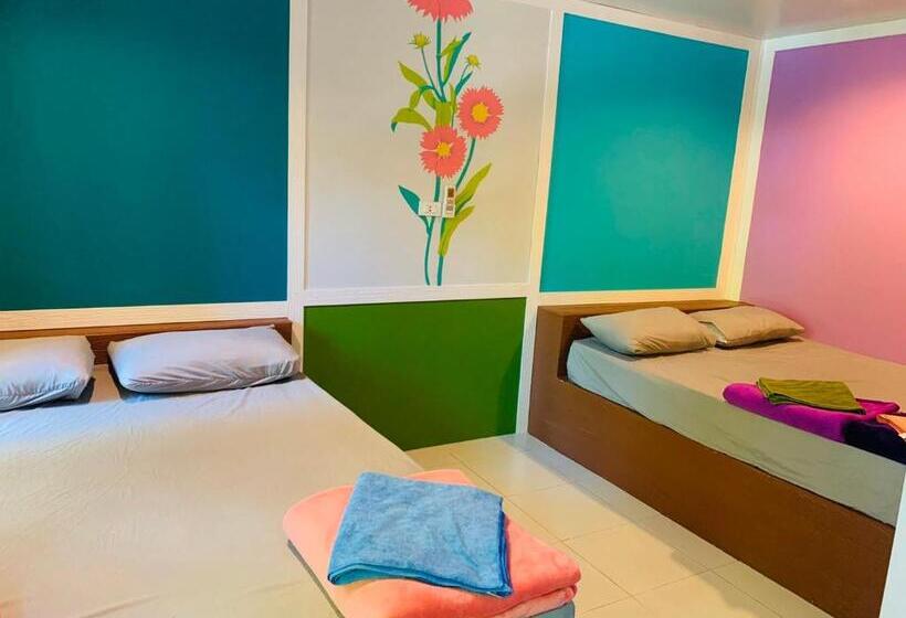 اتاق کلاسیک چهارنفره, Boon Nam Fah Resort