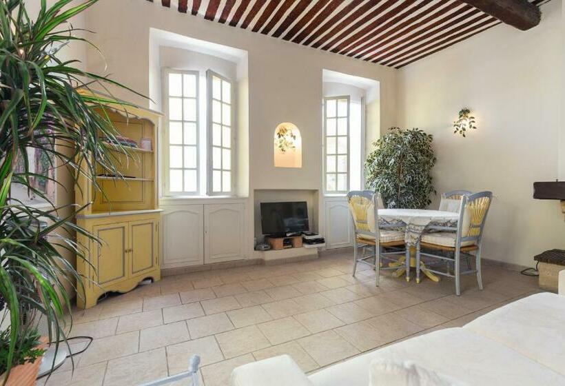 침실 1개 아파트, Very Charming Studio Apartment On Port In Cannes A Short Walk To Palais With Aircon And Internet 411