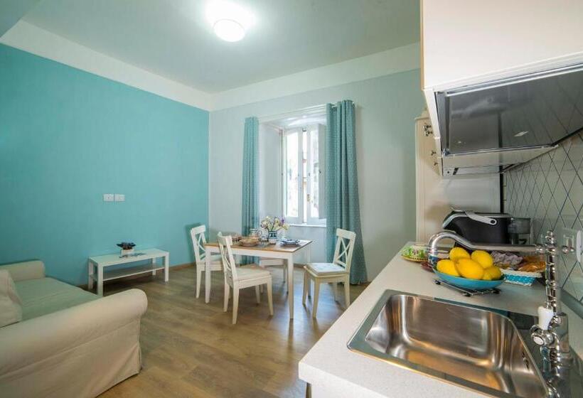 Семейный Номер, B&b Umberto